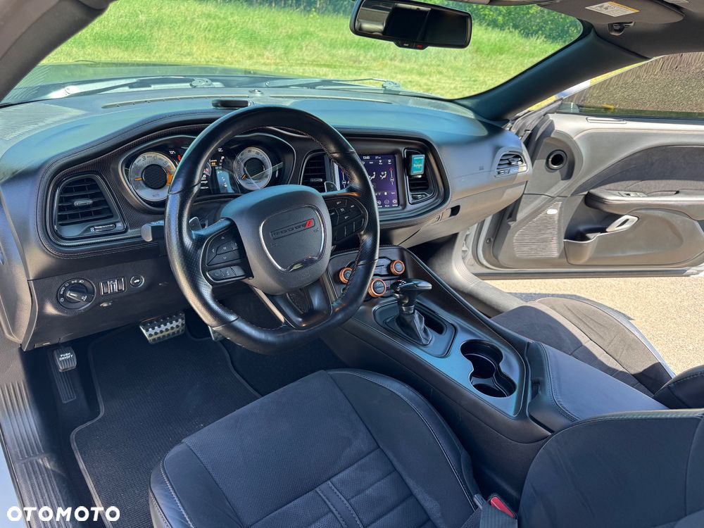 Dodge Challenger 5.7 R/T - 7