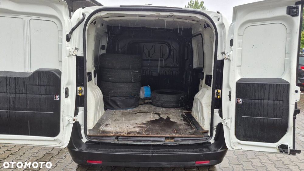 Fiat Doblo Van - 16