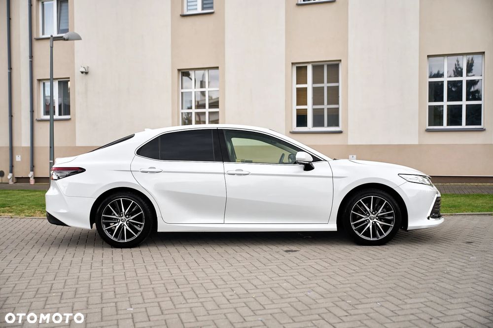 Toyota Camry 2.5 Hybrid Executive CVT - 15