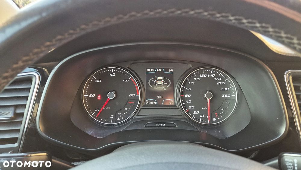 Seat Leon 1.6 TDI ECOMOTIVE Style S&S - 10