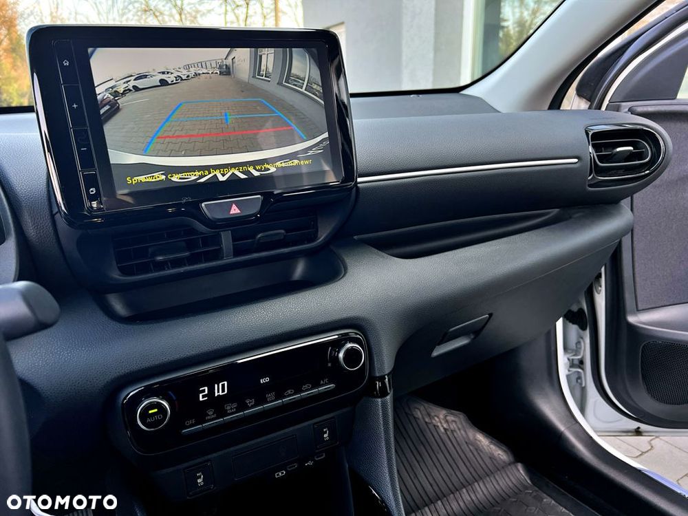 Toyota Yaris Hybrid 1.5 Style - 12