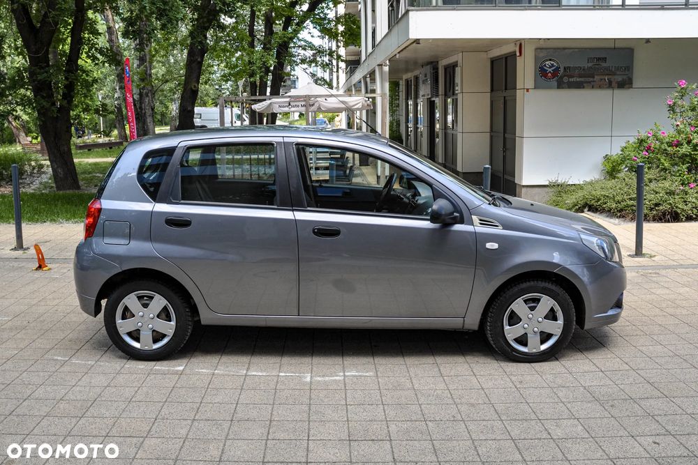 Chevrolet Aveo - 5