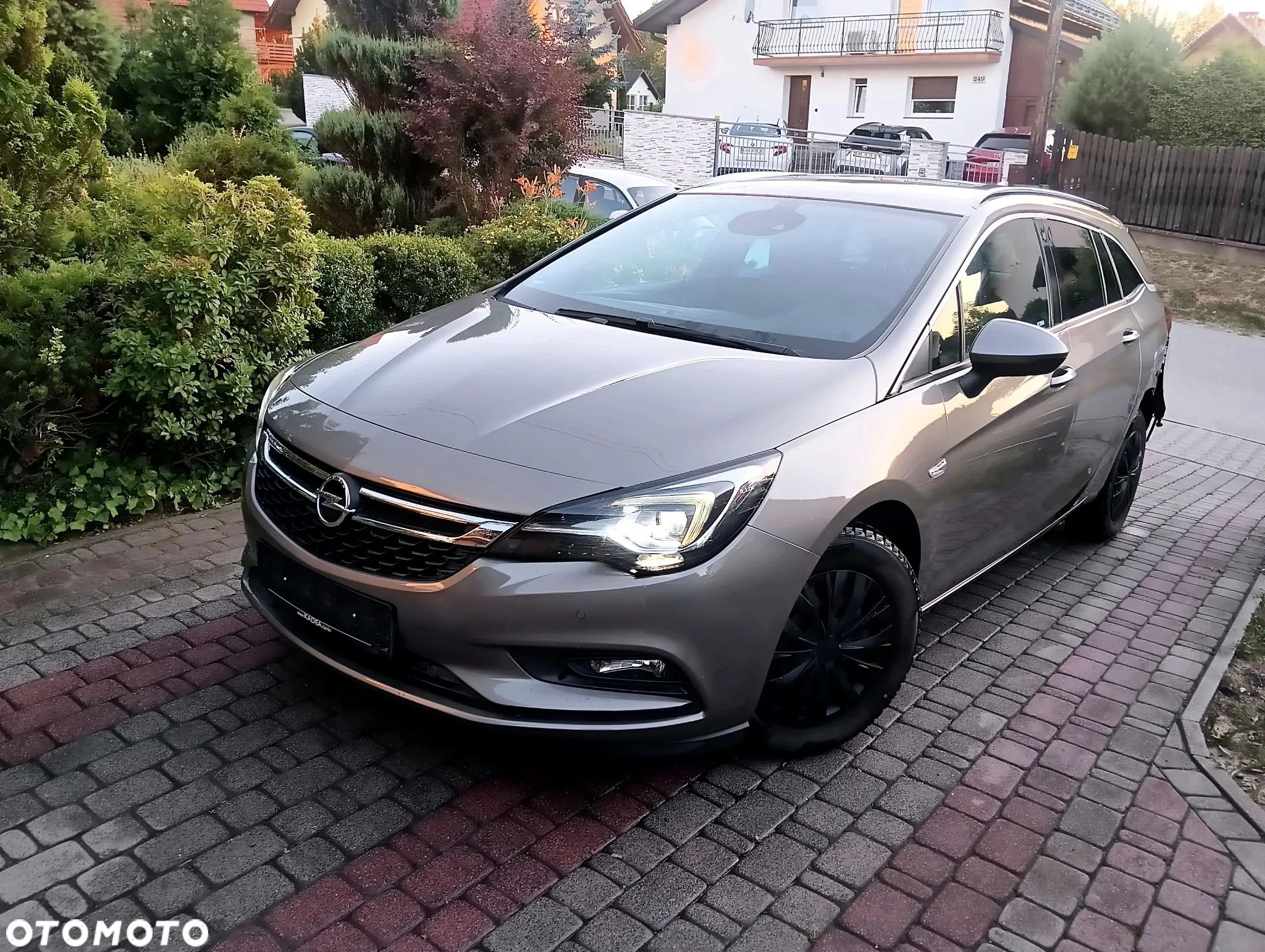 Opel Astra 1.4 Turbo Start/Stop Innovation - 1