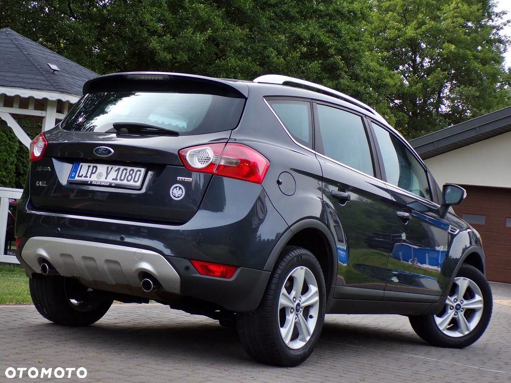 Ford Kuga 2.0 TDCi 2x4 Titanium - 2