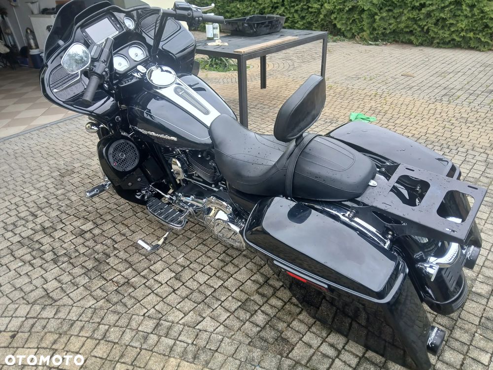 Harley-Davidson Touring Road Glide - 4