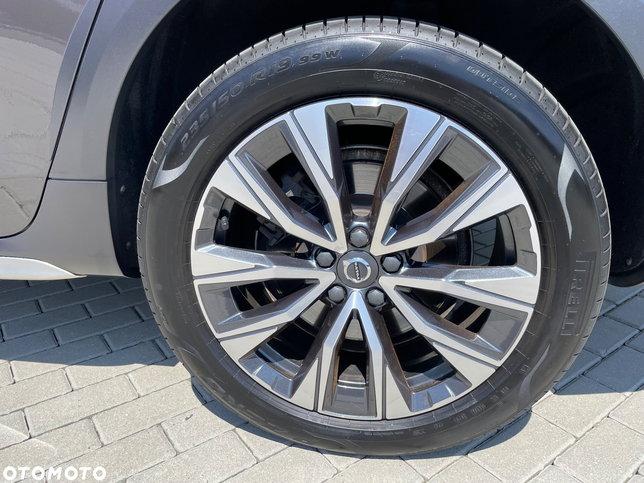Volvo V90 Cross Country - 14
