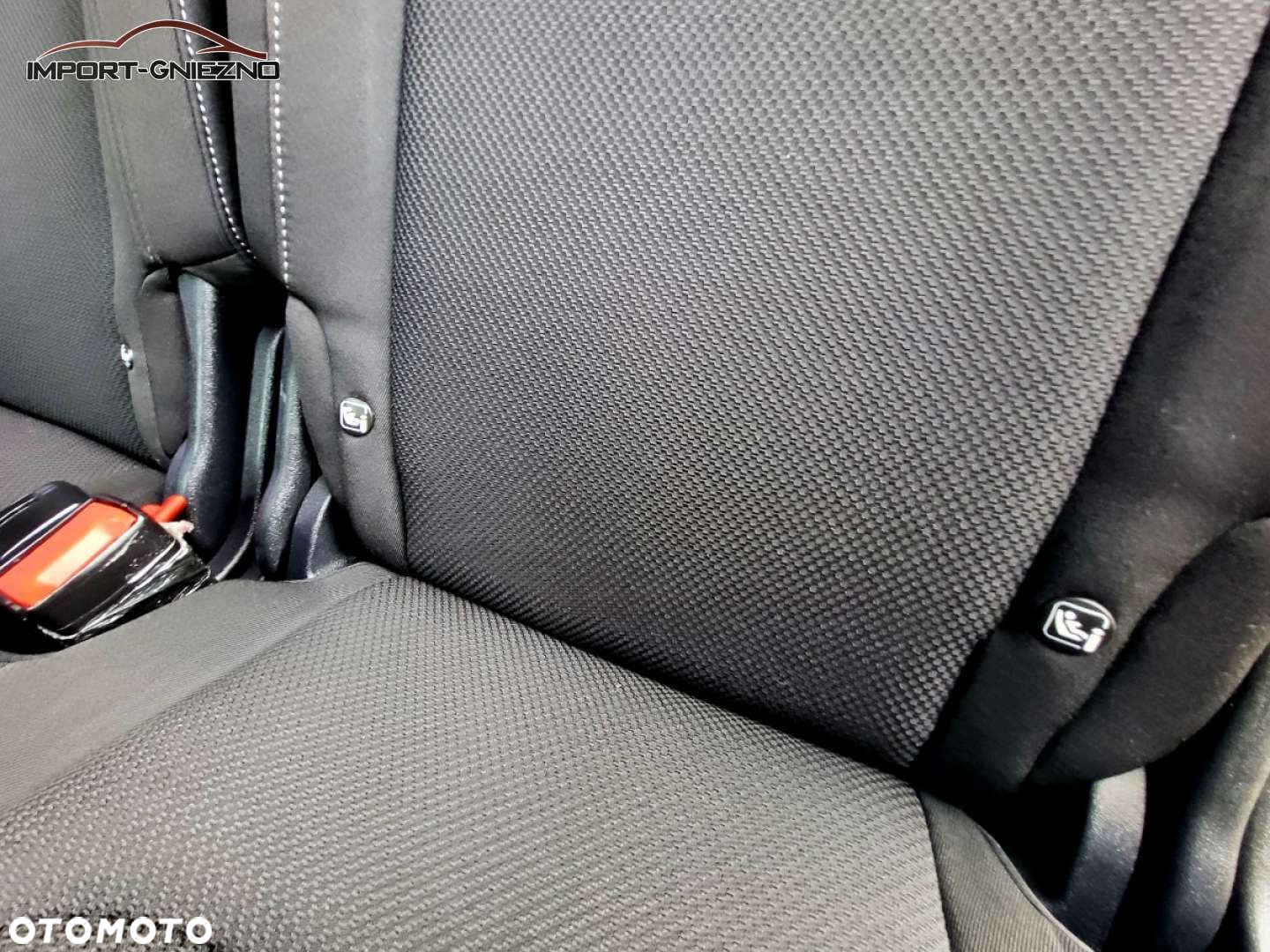 Ford S-Max - 21