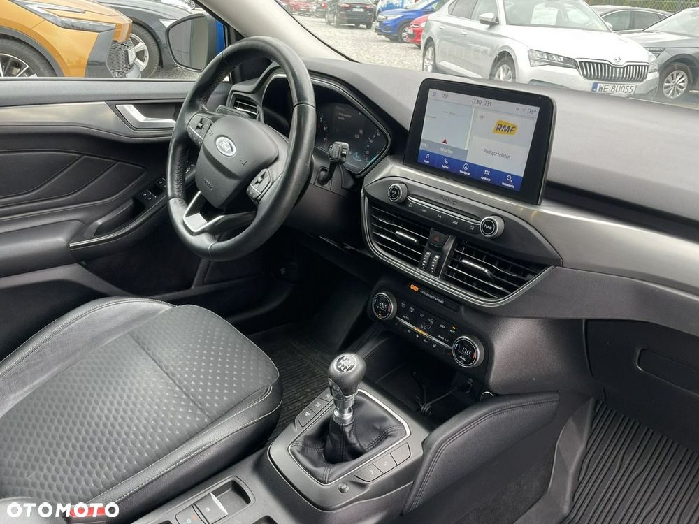 Ford Focus - 37