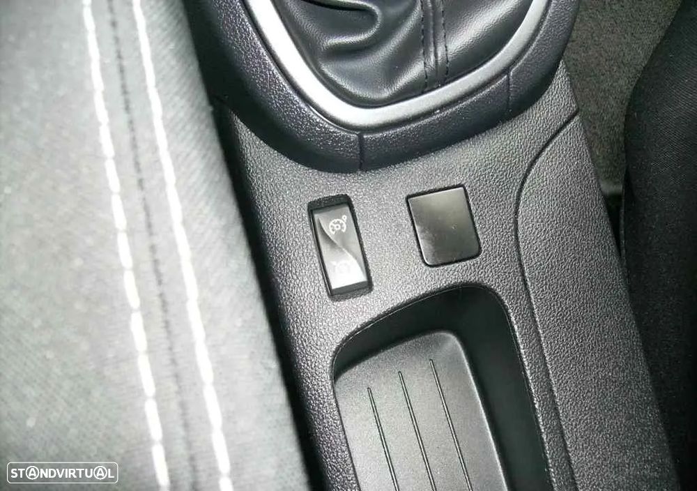 Renault Clio 0.9 TCE Limited - 29