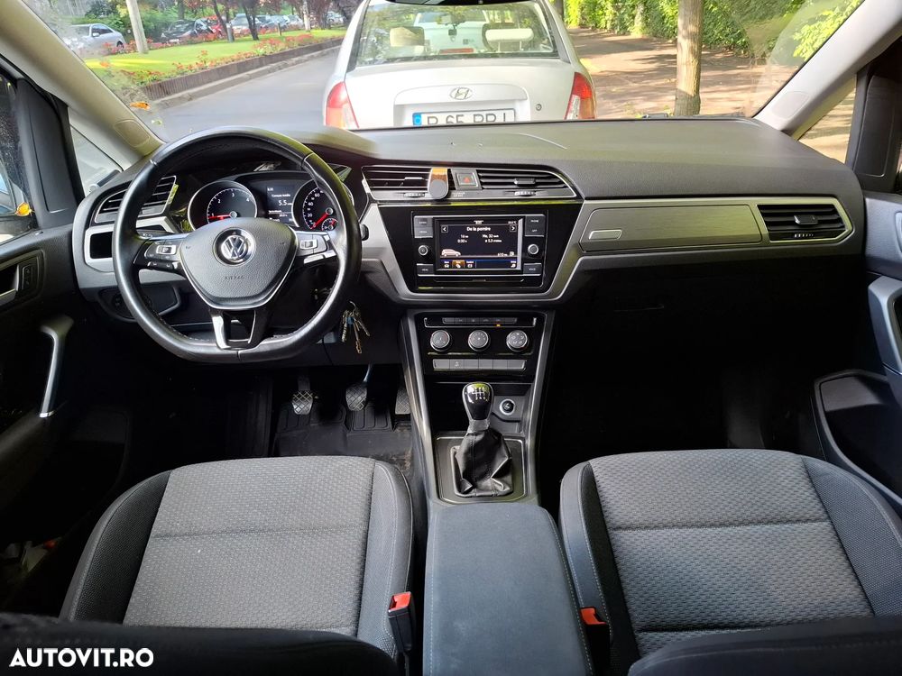 Volkswagen Touran 2.0 TDI Comfortline - 8