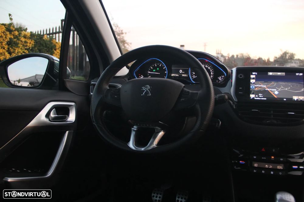 Peugeot 2008 PureTech 130 Stop&Start Crossway - 12