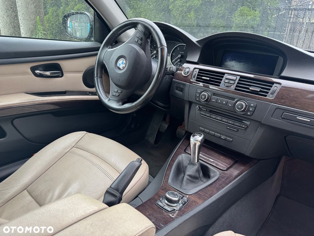 BMW Seria 3 320d DPF - 9