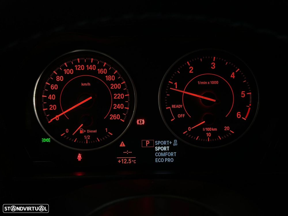 BMW 120 d Pack M Auto - 27