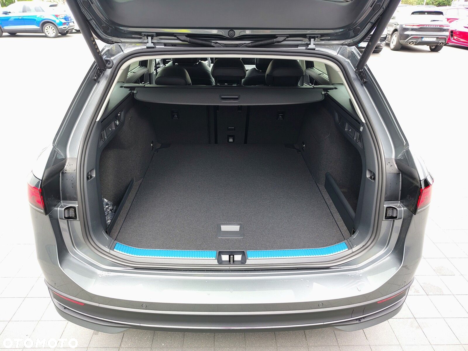 Volkswagen Passat - 8