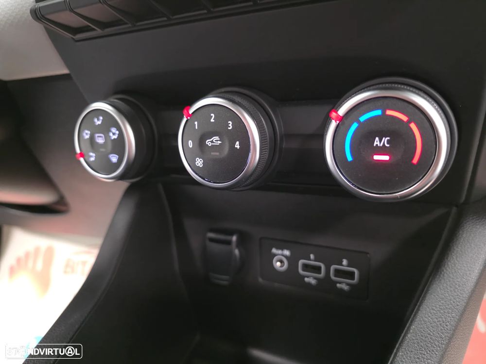 Renault Clio 1.0 TCe Evolution Bi-Fuel - 53