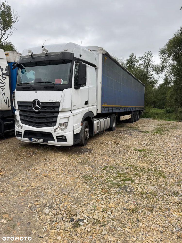 Mercedes-Benz Actros - 3