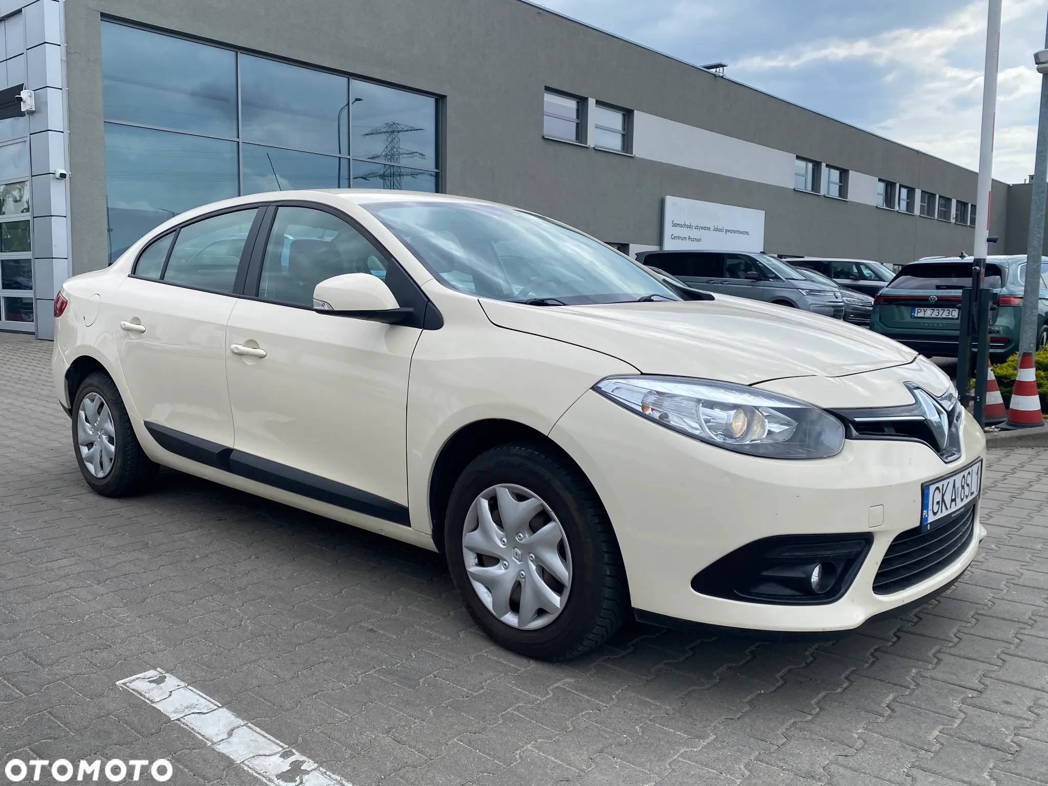 Renault Fluence 1.6 16V Dynamique - 3