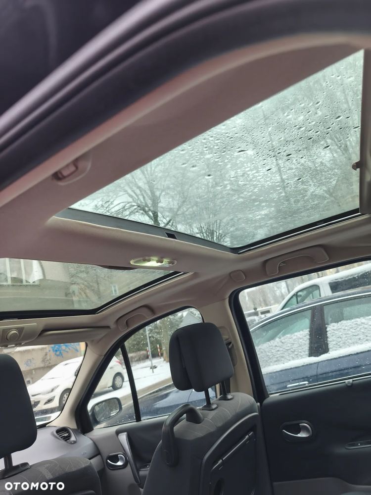 Renault Scenic 1.6 Confort Authentique - 11