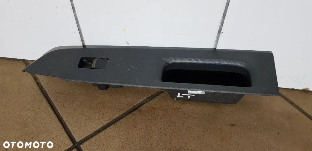 Isuzu D-Max II Przełącznik Szyb - 2