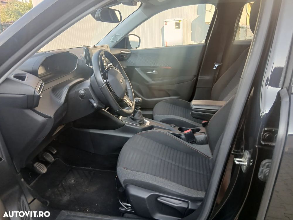 Peugeot 2008 PureTech 100 Active - 16
