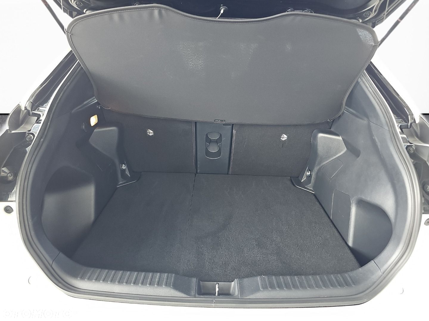 Toyota Yaris Cross - 13