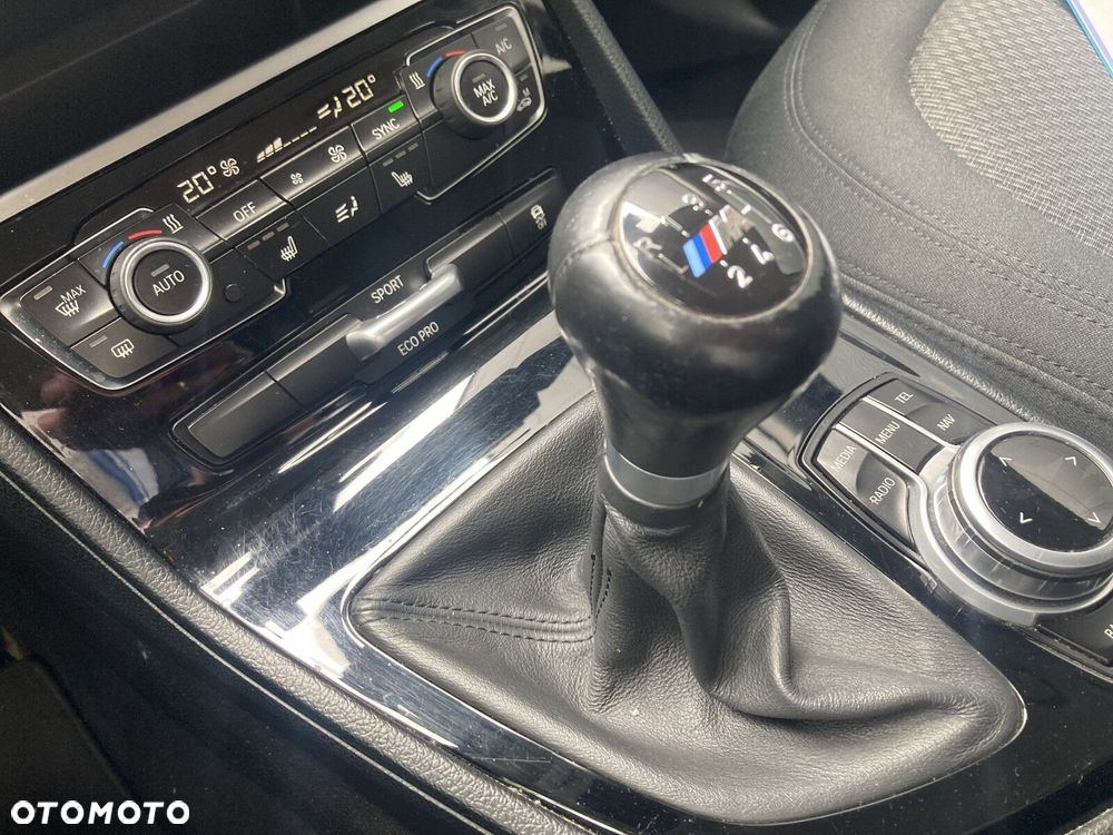 BMW Seria 2 216i - 22