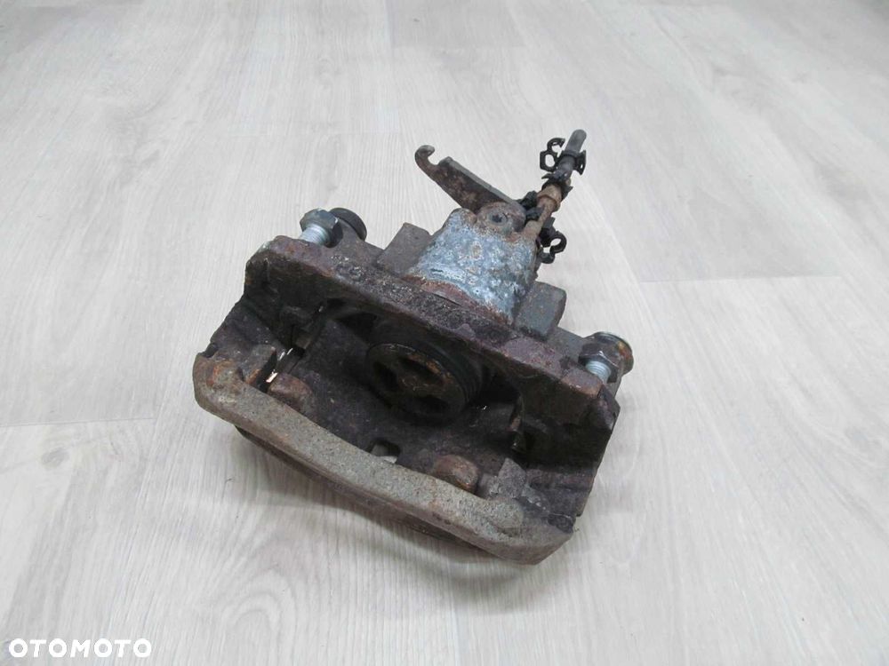 IVECO DAILY IV LIFT 35C 50C 11-14 ZACISK HAMULCOWY TYL PRAWY F 60 - 4