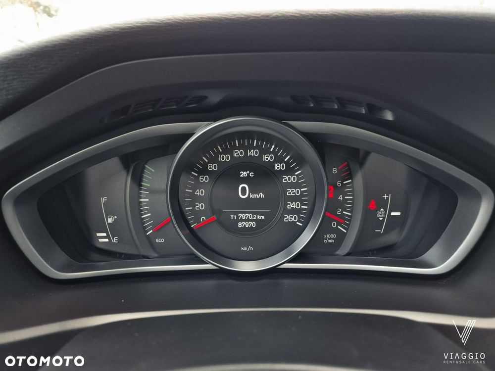 Volvo V40 T2 Momentum - 12