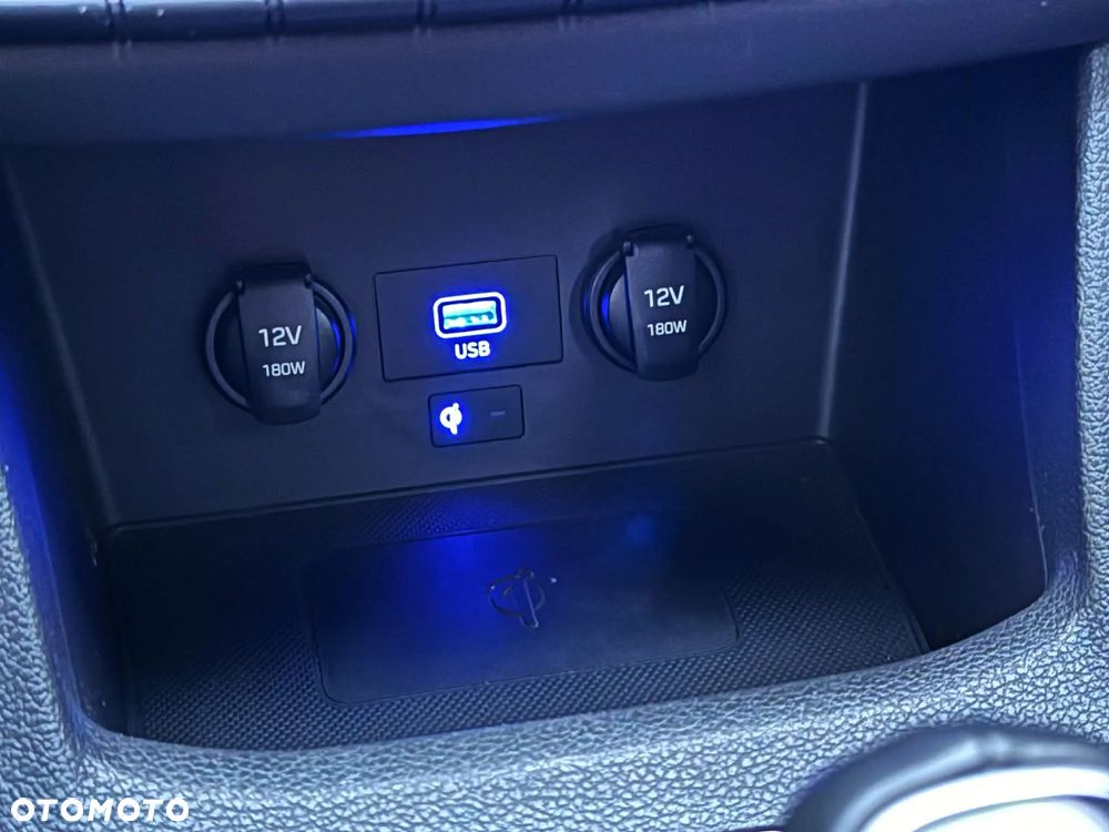 Hyundai i30 1.5 T-GDI 48V-Hybrid EDITION 30+ - 32