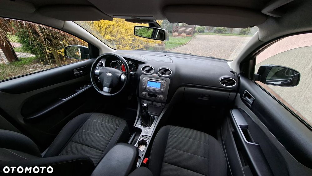 Ford Focus 2.0 16V Titanium - 18