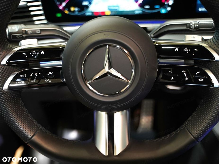 Mercedes-Benz GLE 300 d mHEV 4-Matic AMG Line - 11