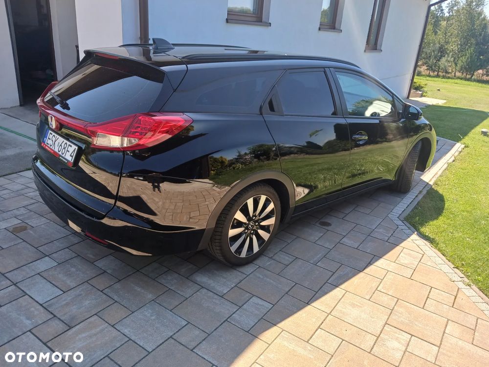Honda Civic 1.8 Lifestyle (Honda Connect+) - 8