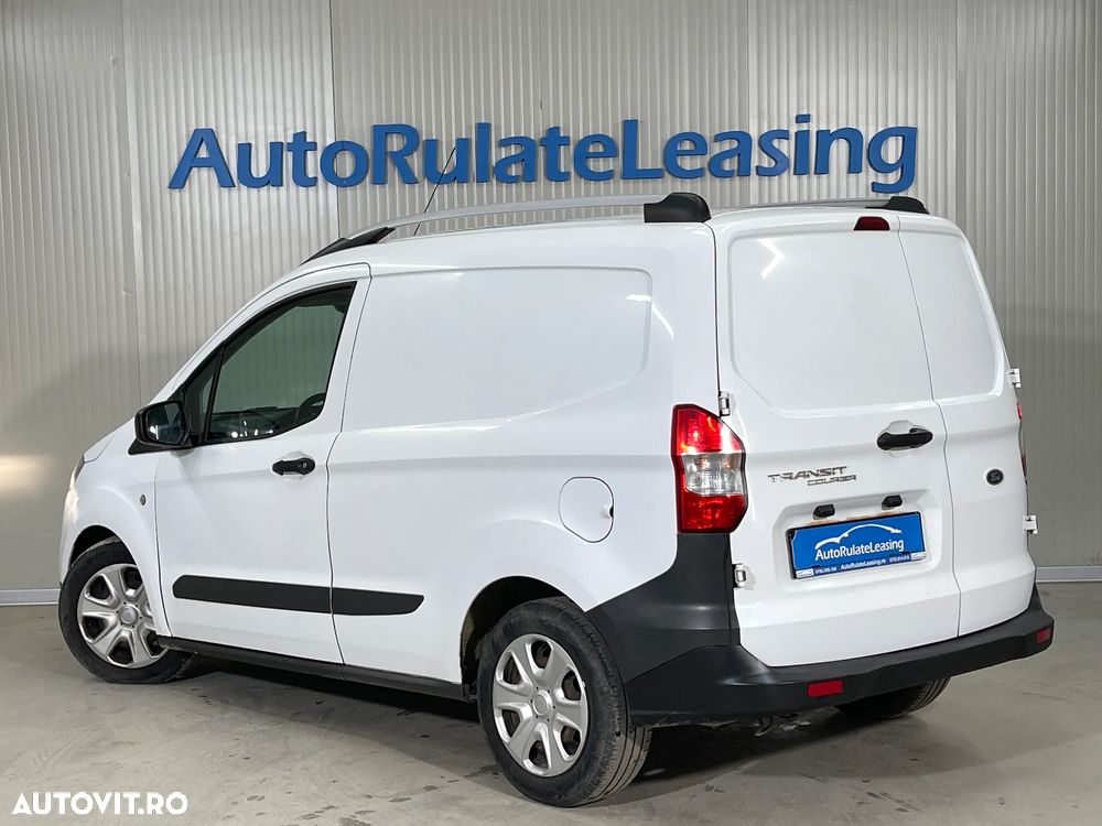 Ford Transit Courier - 4