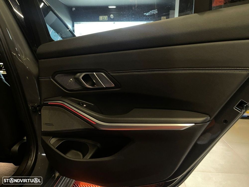 BMW 320 Gran Turismo d Pack M Auto - 34