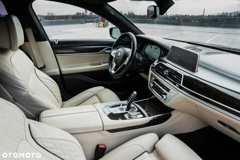 BMW Seria 7 730d sport - 13