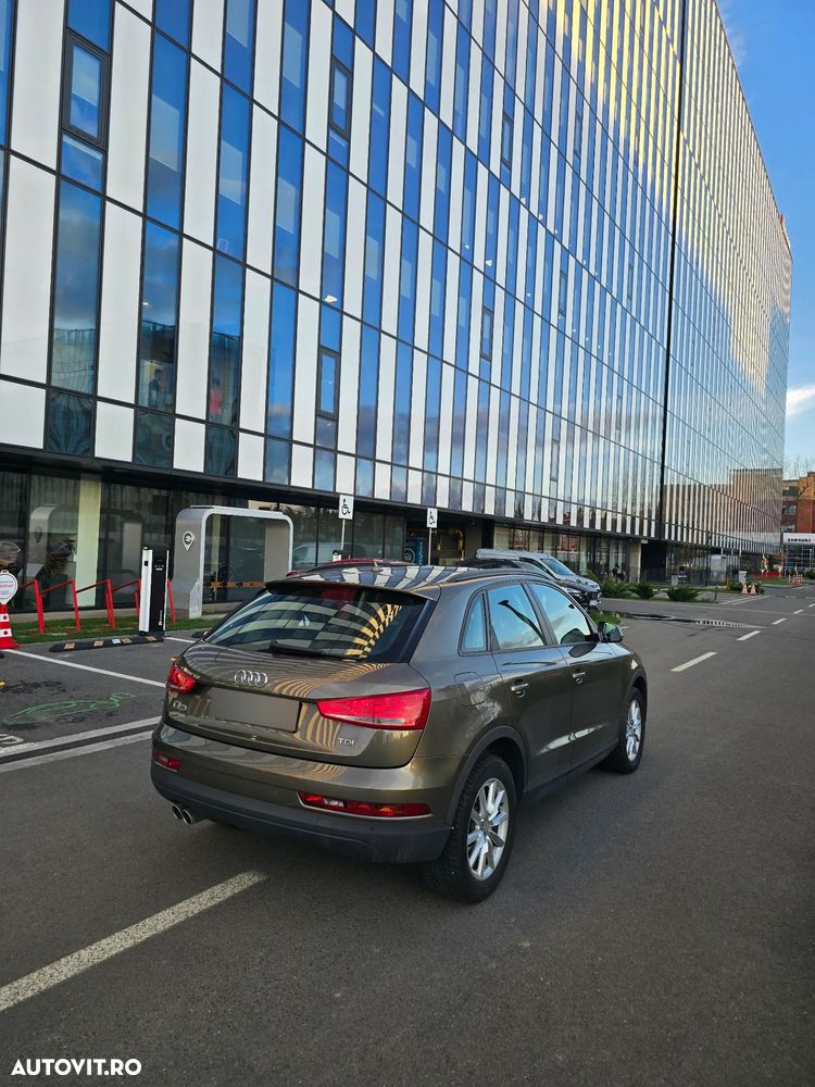 Audi Q3 2.0 TDI - 9