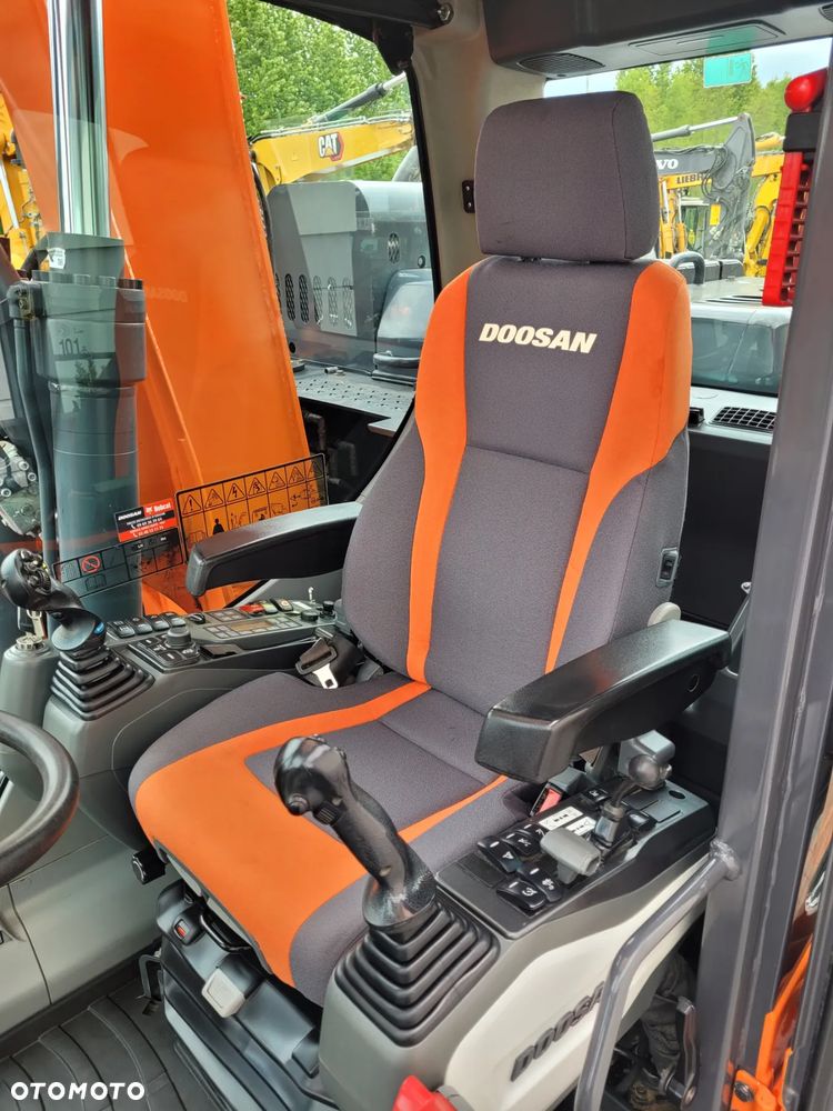 Doosan DX-165W / ROTOTILT ze szczypcami / COMPACT / - 20