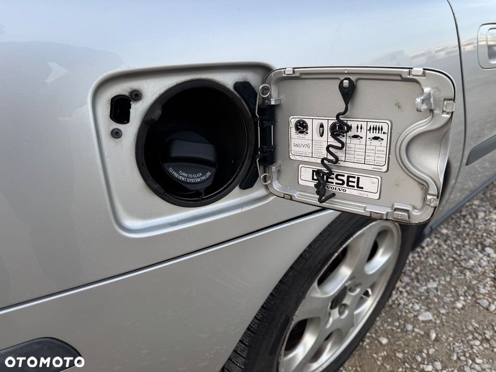 Volvo S60 2.4 D - 8