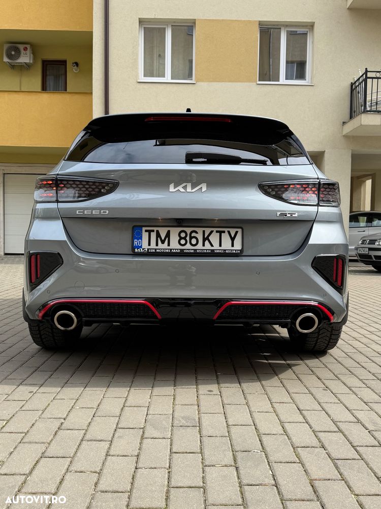 Kia Ceed 1.6 T-GDI 7DCT GT - 2