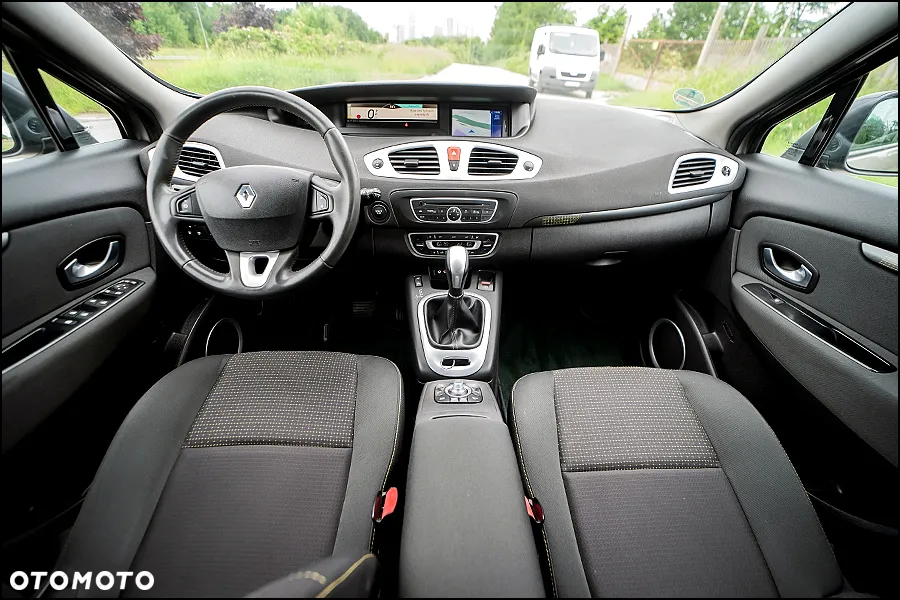 Renault Scenic 2.0 16V 140 CVT Dynamique - 6