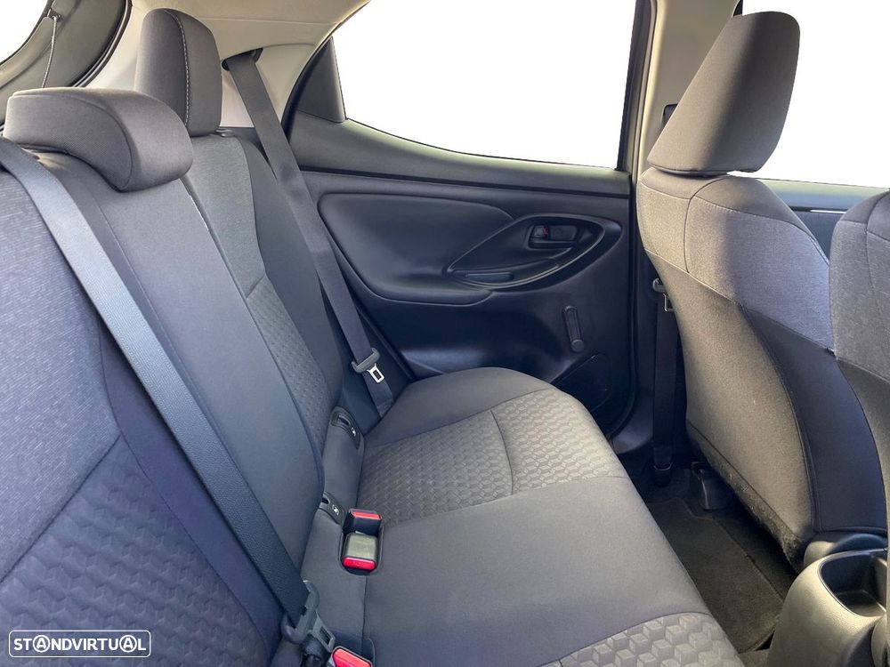 Toyota Yaris - 7