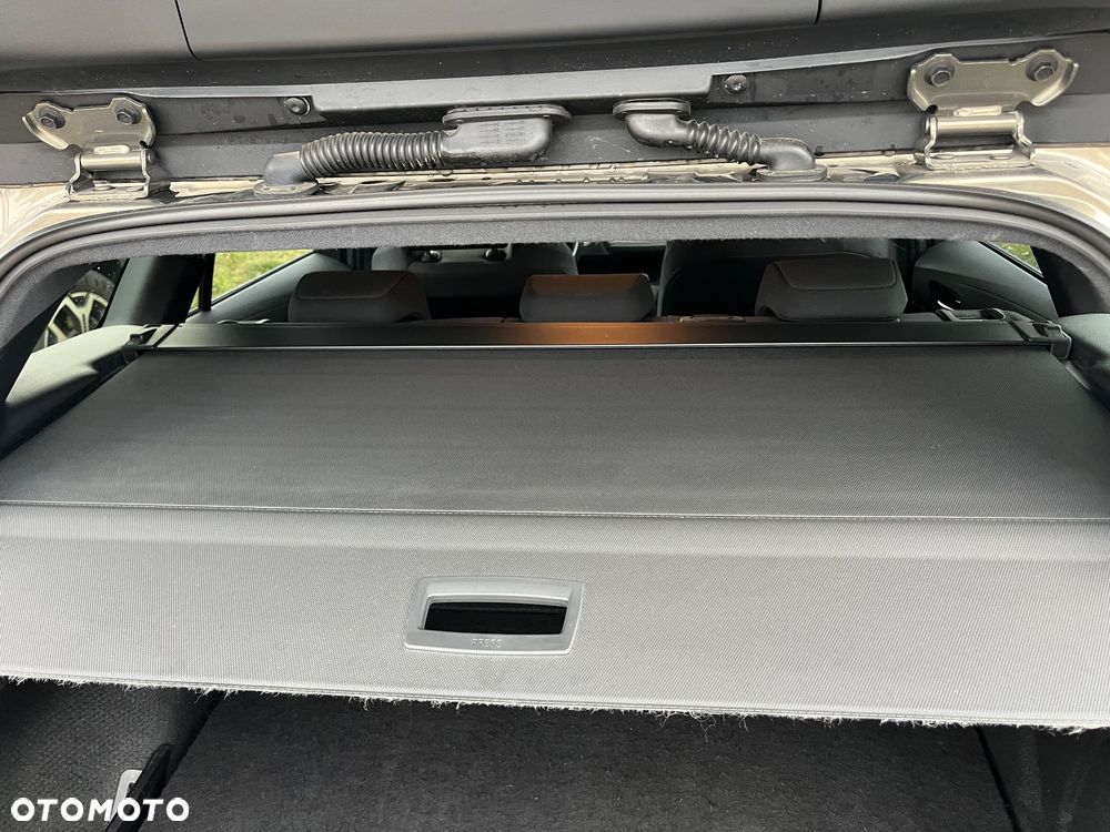 Toyota Corolla 2.0 Hybrid Comfort - 6