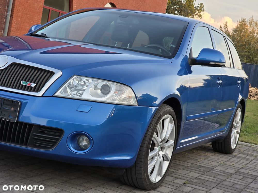 Skoda Octavia 2.0 TDI CR DPF RS - 8
