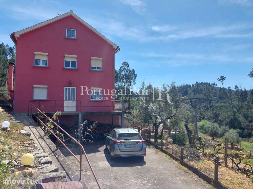 Quinta de 4ha com moradia de 3 pisos em vale rural - Grande imagem: 2/60