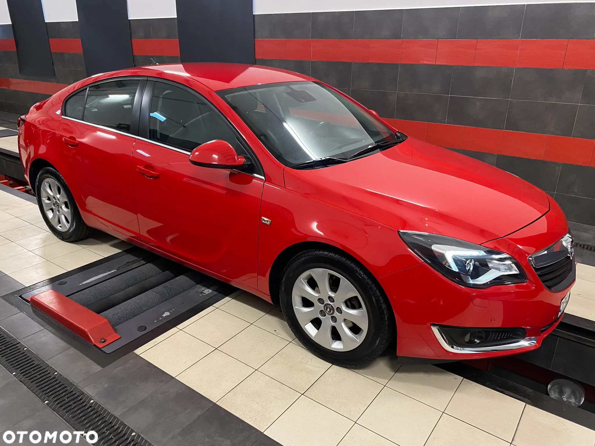 Opel Insignia 1.4 T Cosmo S&S - 4