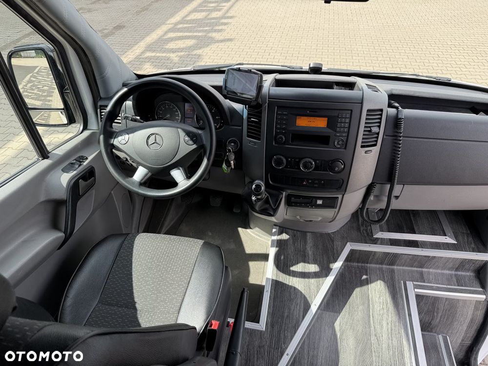 Mercedes-Benz Sprinter 519 3.0 V6 24 miejsca turystyczny - 31
