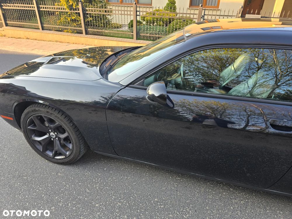 Dodge Challenger 3.6 SXT Plus - 14