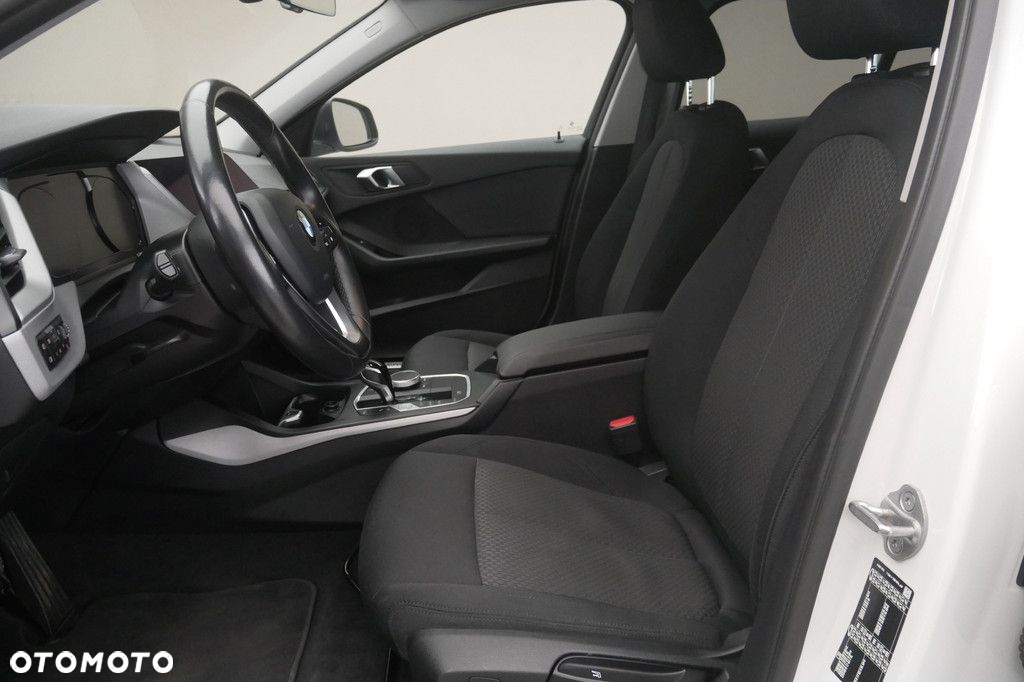 BMW Seria 1 - 12