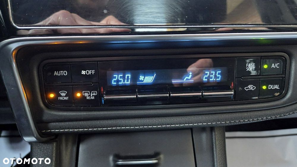 Toyota Corolla 1.6 Comfort - 29