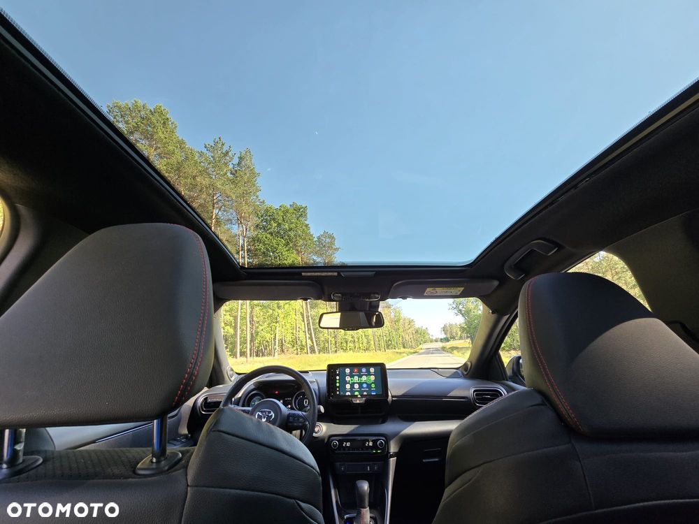 Toyota Yaris Hybrid 1.5 GR Sport - 19
